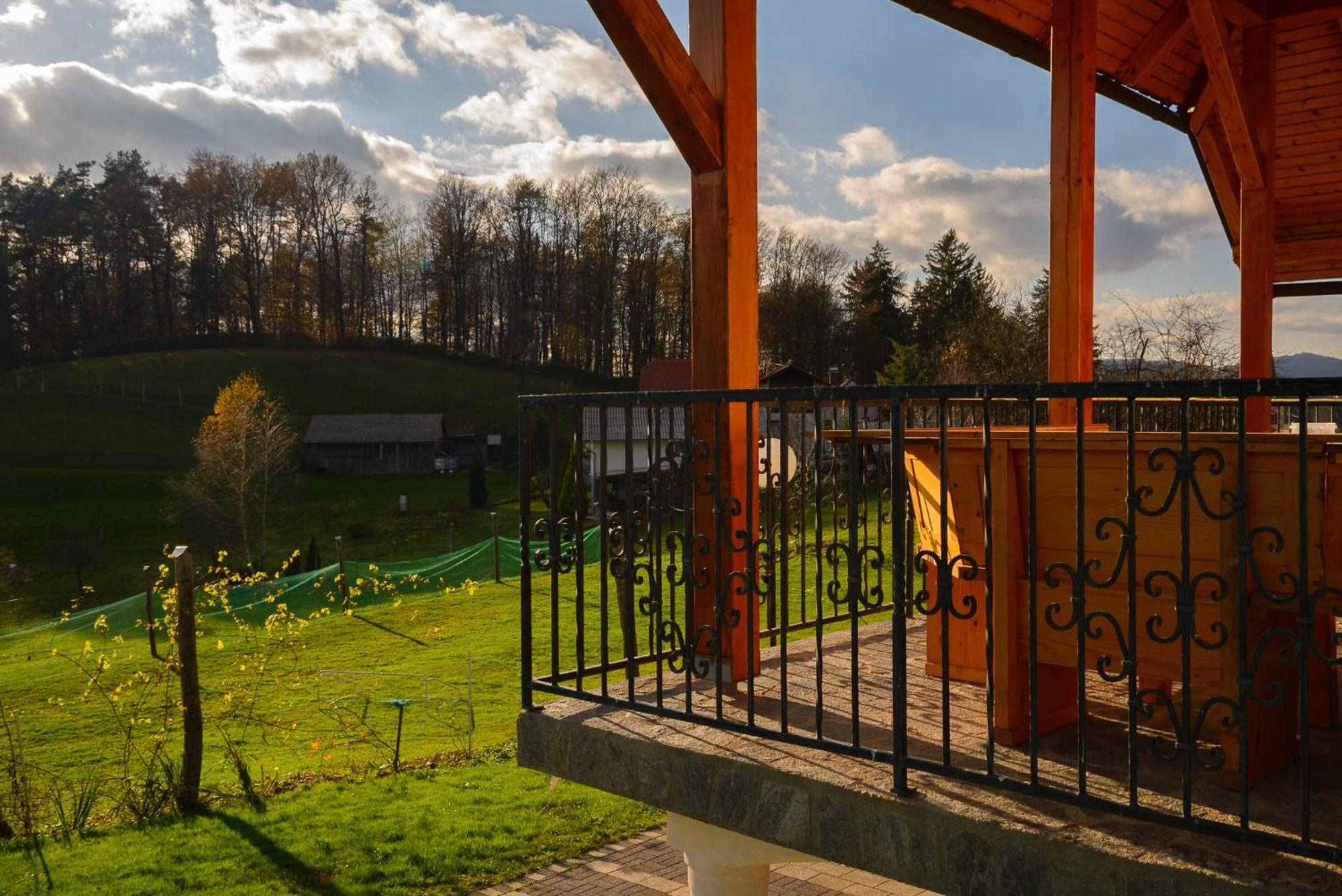 Holiday Home Dobrotin Vojnik Екстер'єр фото
